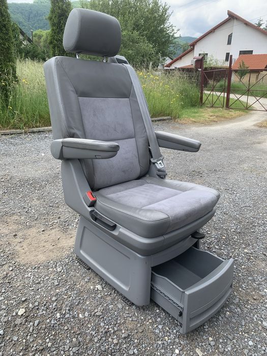 Scaun rotativ wv