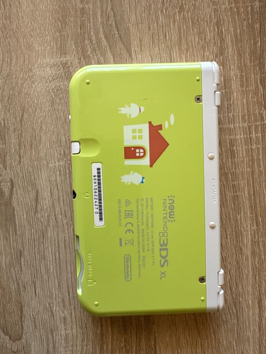 New Nintendo 3DS XL Animal Crossing Edition