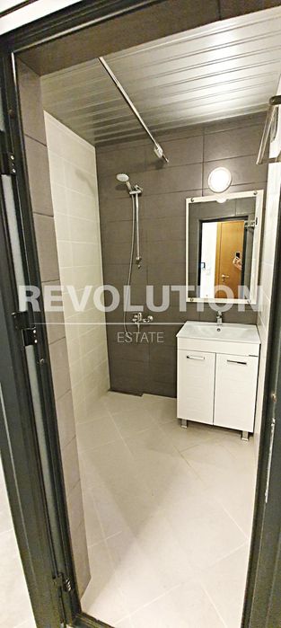 Дава се под наем Тристаен апартамент в Варна, ВИНС - 80 кв.м за 800 € - Снимка #4