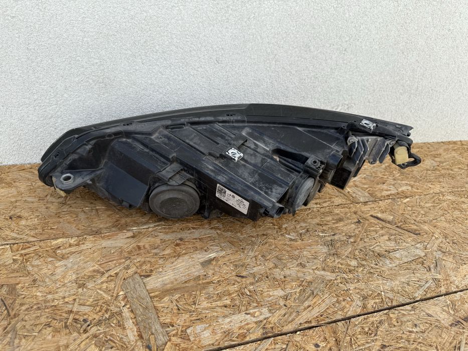 Far dreapta VW Golf8 Golf MK8 Full LED Original Europa