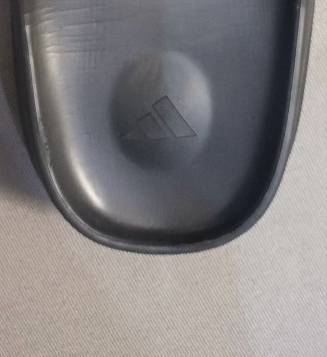 Yeezy slide onix black