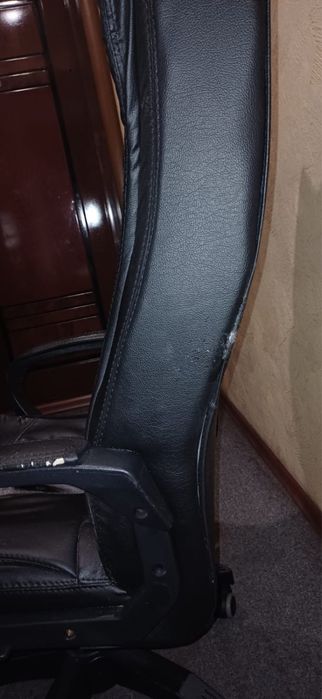 Продам кресло оффисное кресло