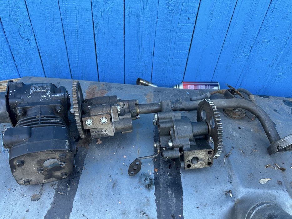 Продам масленый насос