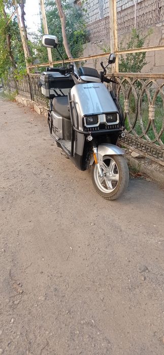 elektro skuter yaxwi holatda