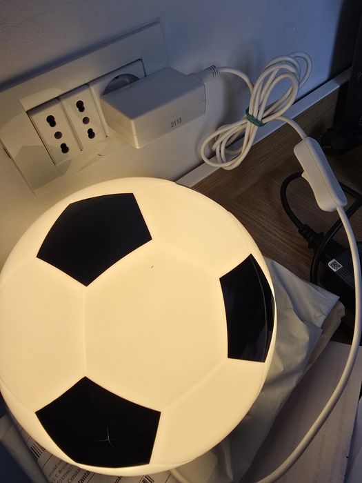 Veioza minge de fotbal ikea