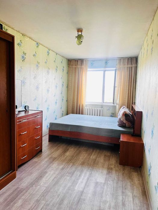 Продам 2 ку ломоносова 11\2