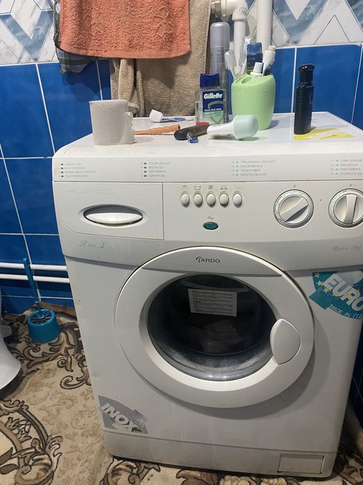Продам стиральную машину