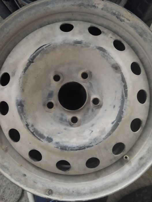 Продам диски с шинами