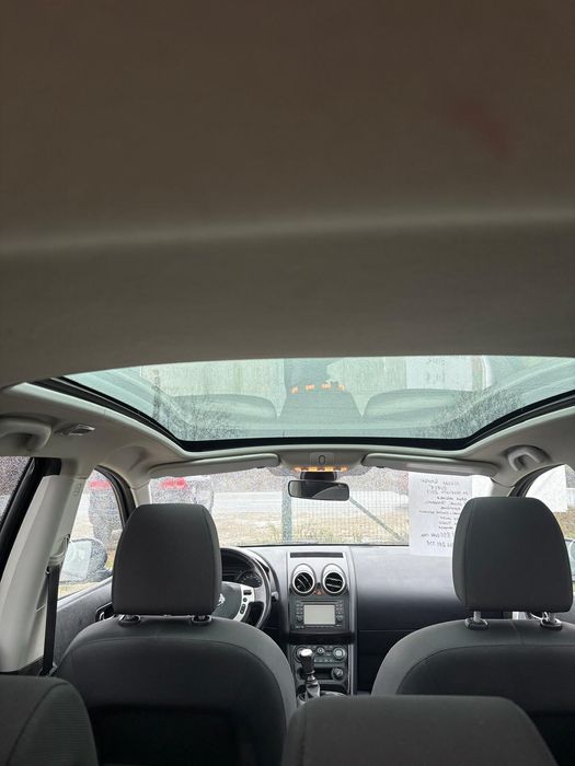 NISSAN QASHQAI 2 .7 locuri RAR efectut.