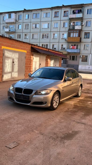 Продам автомобиль BMW 320 Е90