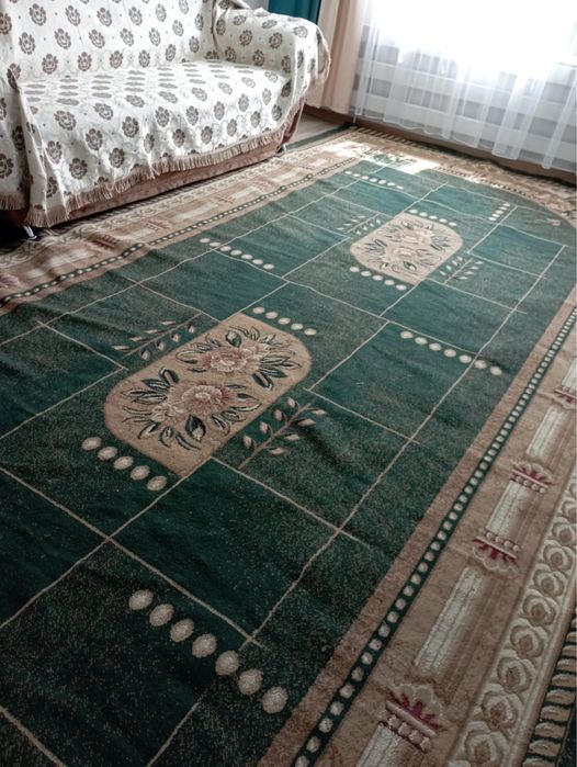 Ковер размером 2.40*4.80