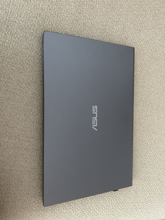 Vand laptop Asus
