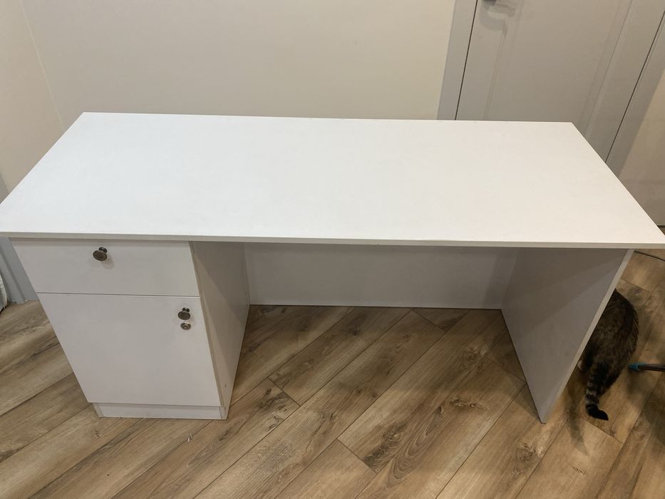 Продам офисный стол