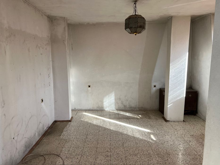 Продава се Тристаен апартамент в Казанлък - 93 кв.м за 932 €/кв.м - Снимка #8