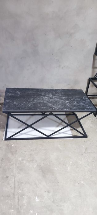 Журнальный столик в стиле лофт