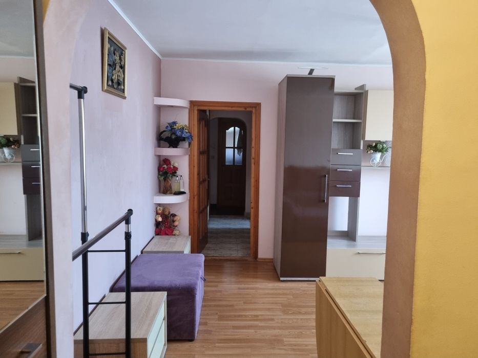 Ofer spre închiriere apartament 3 camere str. Pictor Aman