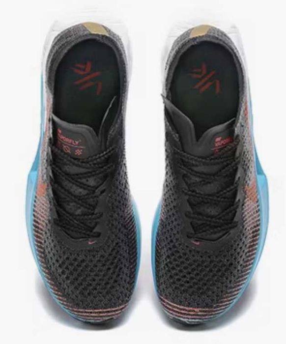 Продавам нови мъжки маратонки Nike Zoom Vaporfly next 3 black blue