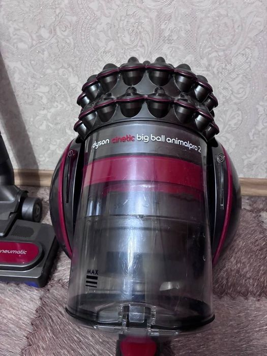 Dyson Cinetic Big Ball Animalpro 2, модель CY26, 700 Вт