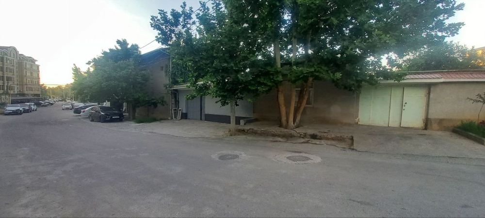 Шахристонда ер сотилади