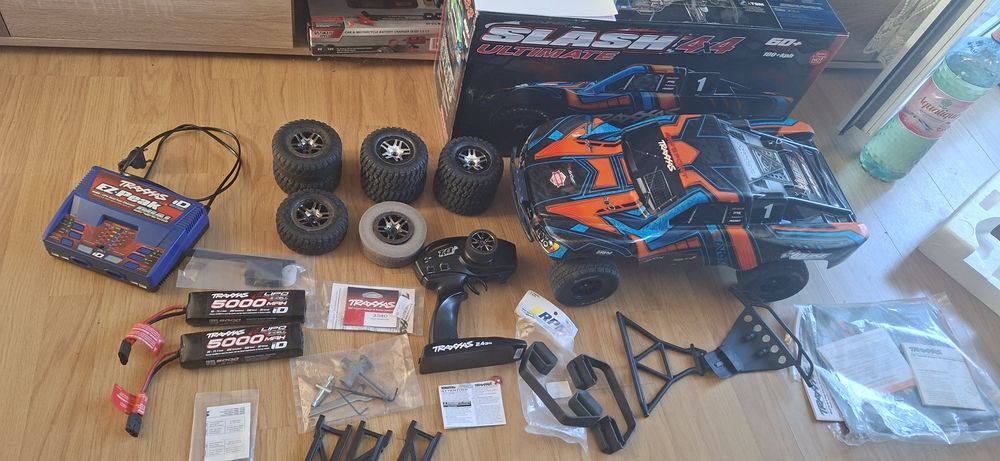 Traxxas slash 4x4 ultimate & Arrma senton 223S
