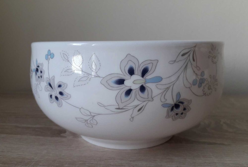 Три американски порцеланови купички