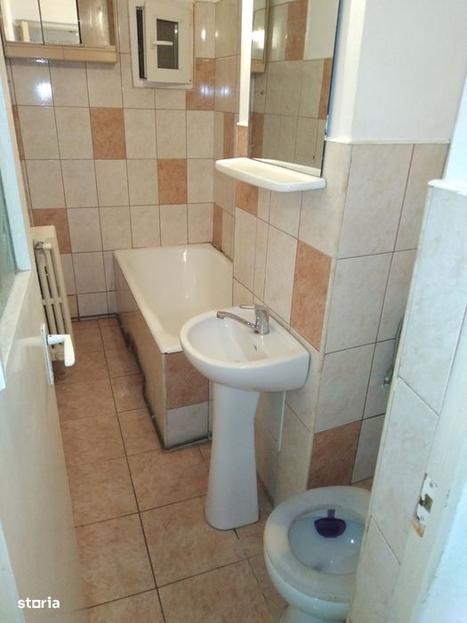 De inchiriat Garsoniera - Zona Kauflandul de jos