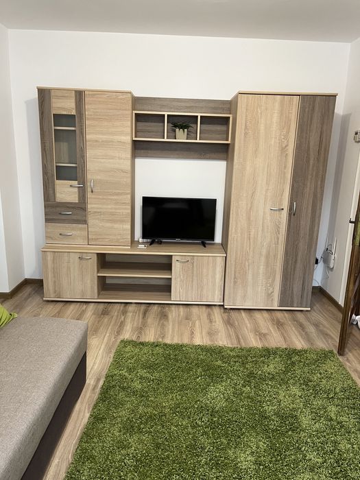 Inchiriez apartament in regim hotelier