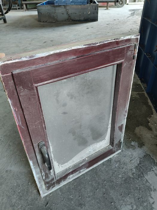 2 ferestre lemn + sticla