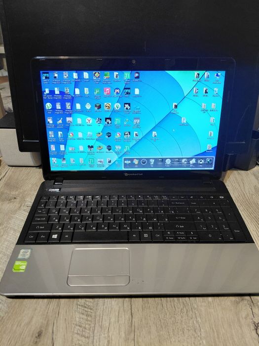 Ноутбук Acer Packard bell