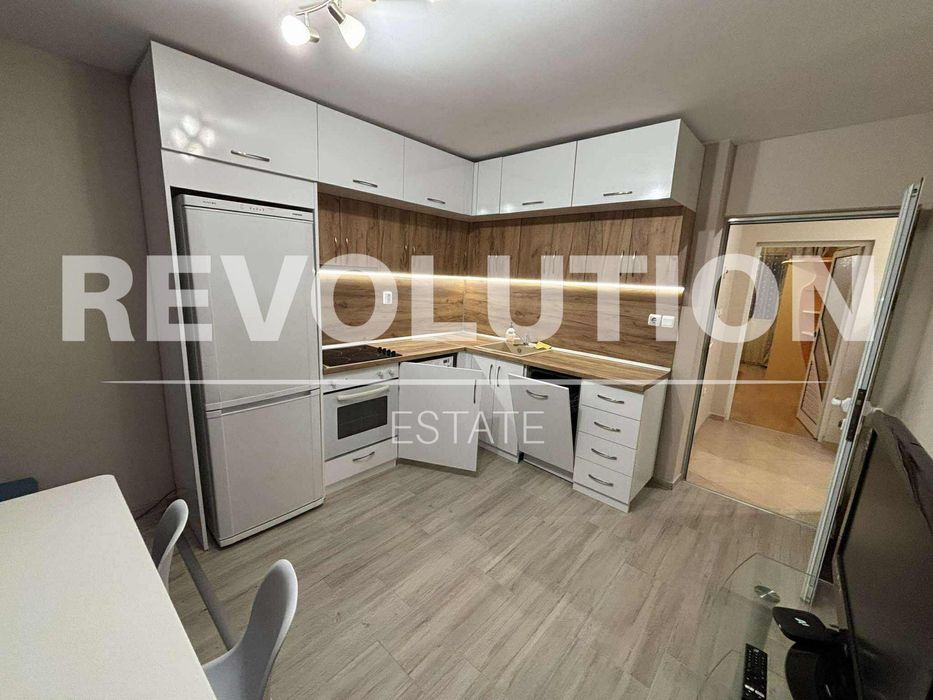 Тристаен апартамент в района на Лятно кино Тракия!