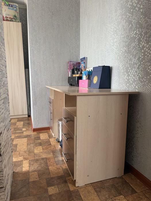 Продам письменный стол