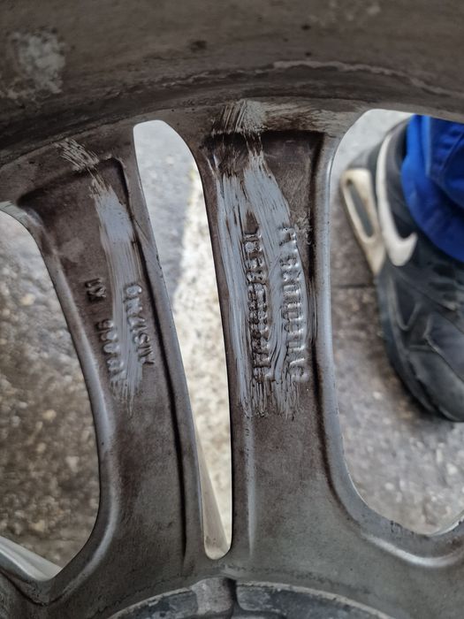Гуми с джанти 225/40R18 за Audi