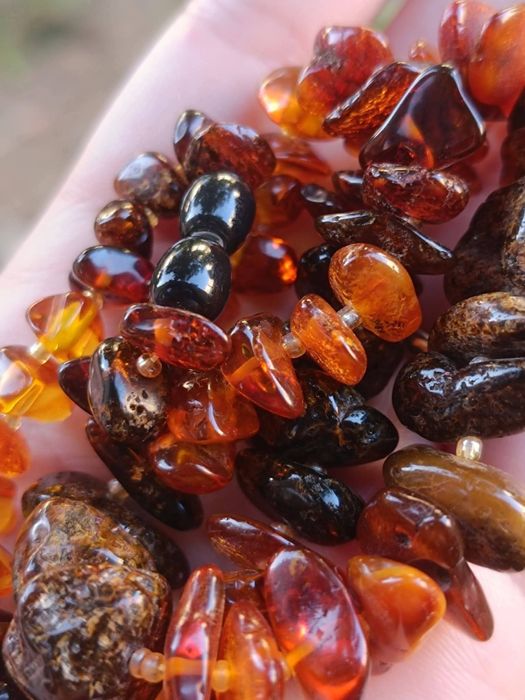 Vechi colier din chihlimbar natural baltic, cognac, honey, brun, rosu