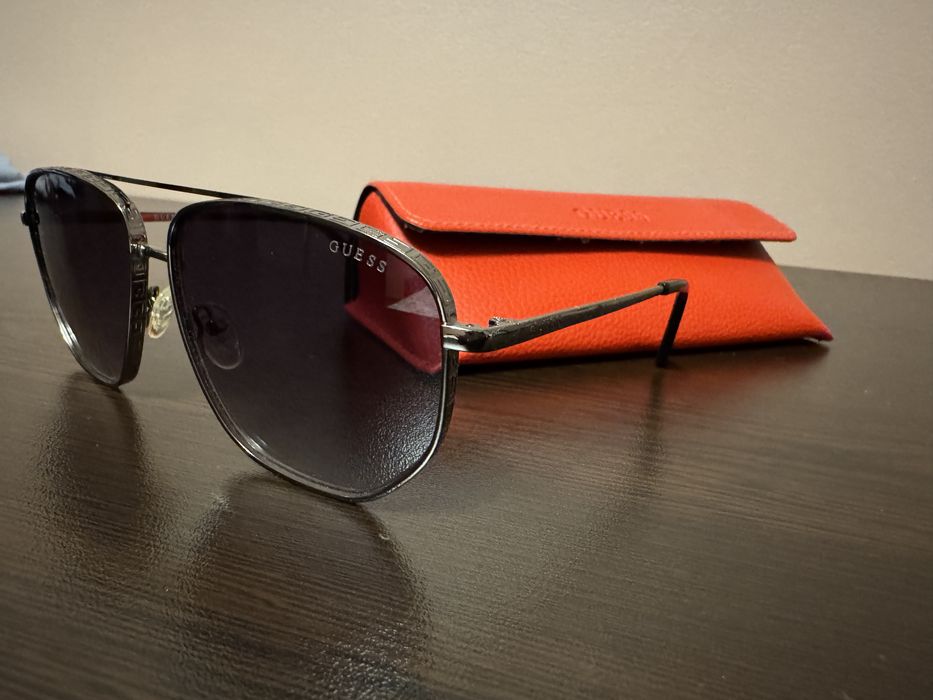 Дамски очила Guess