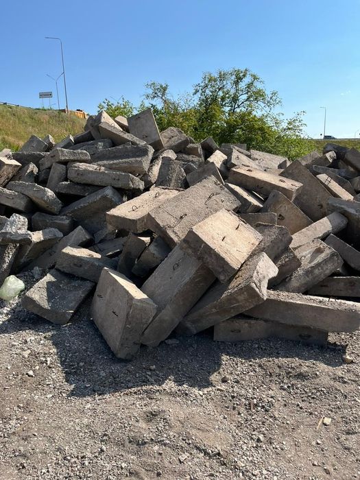 Блок  строй матерал