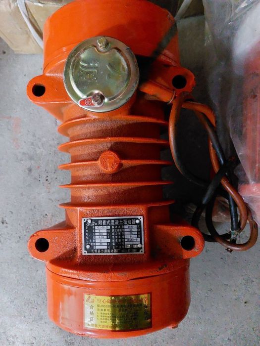 Shlakoblok uskunasi uchun vibramator (beton vibratori)
