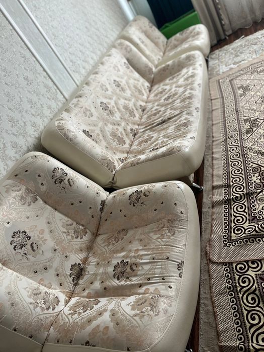 Продается Диван