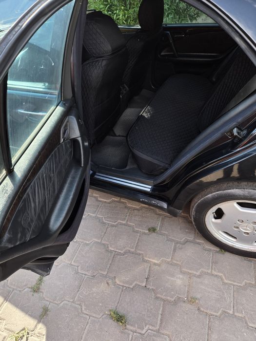 Продам Мэрс авангард 1999