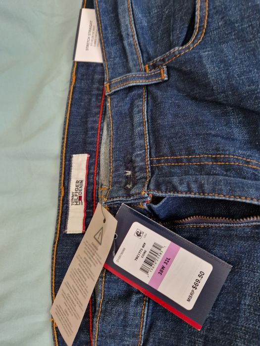 Jeans/blugi Tommy Hilfiger marimea 38x32