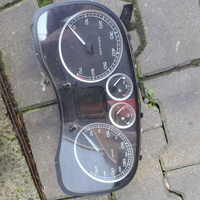 Километраж  PEUGEOT  307