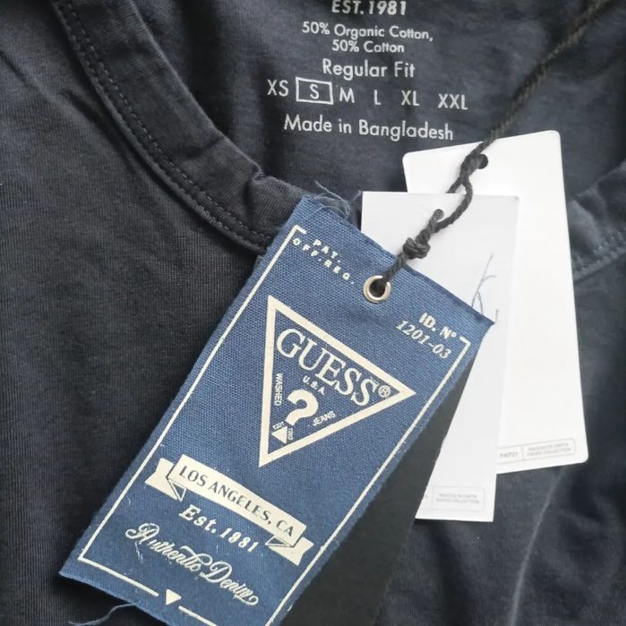 GUESS тениска с къс ръкав