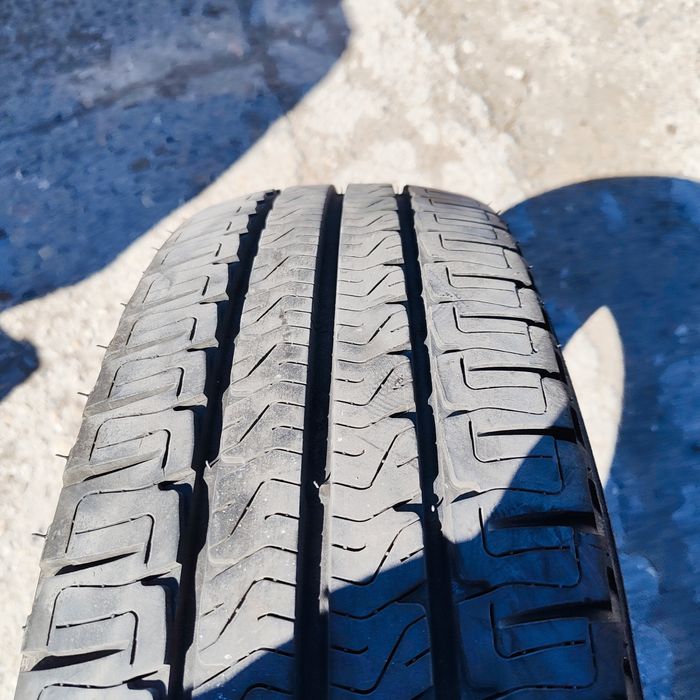225/75/16 CP MICHELIN