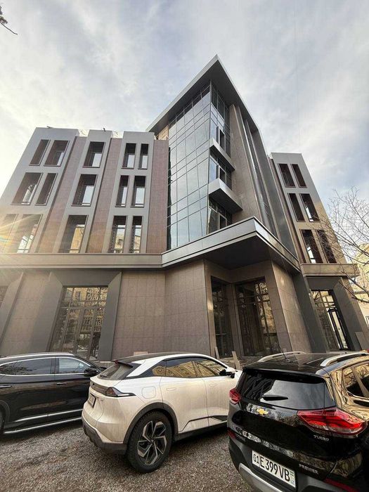 Продаётся инвестиционное здание в Мирзо-Улугбекском районе | 4 200 м²