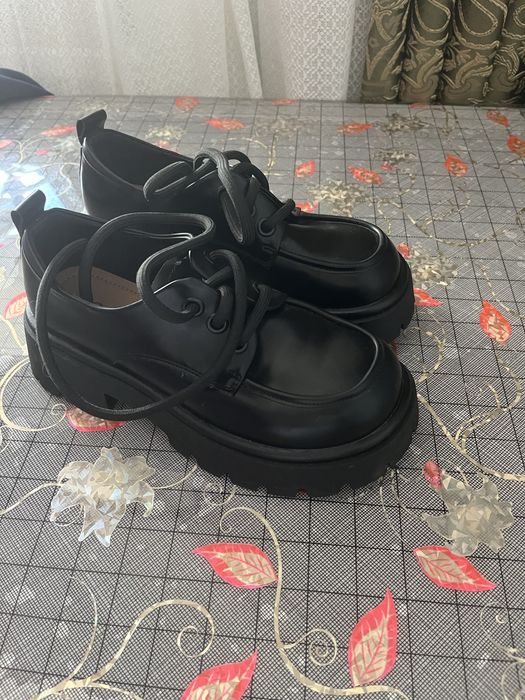 Поодростковая обувь 36размер