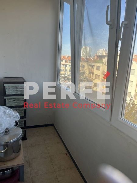 Продава се Двустаен апартамент в Бургас, Изгрев - 61 кв.м за 1804 €/кв.м - Снимка #5