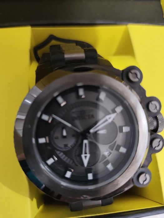 Продам часы INVICTA !!!