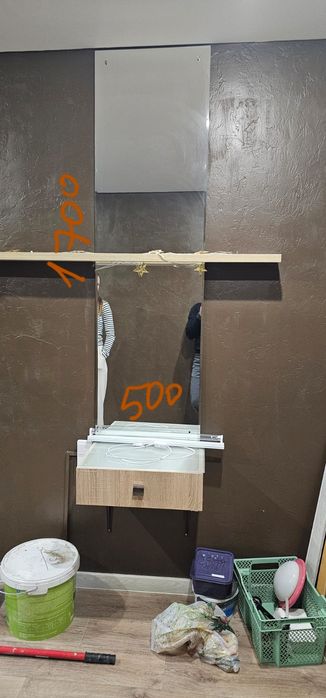 Продам 2 зеркала,одинаковых