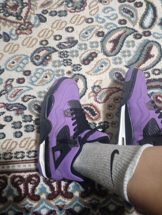 Jordan 4 фиолетовые