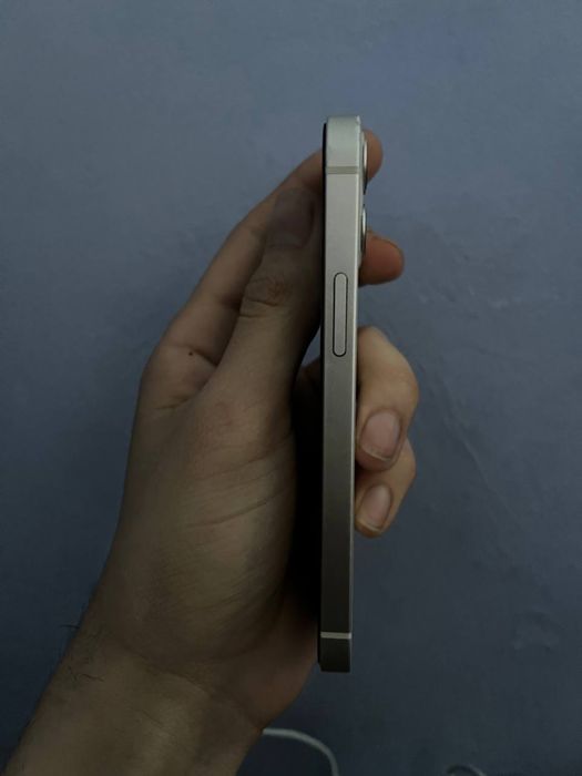 Iphone 12 mini sotiladi