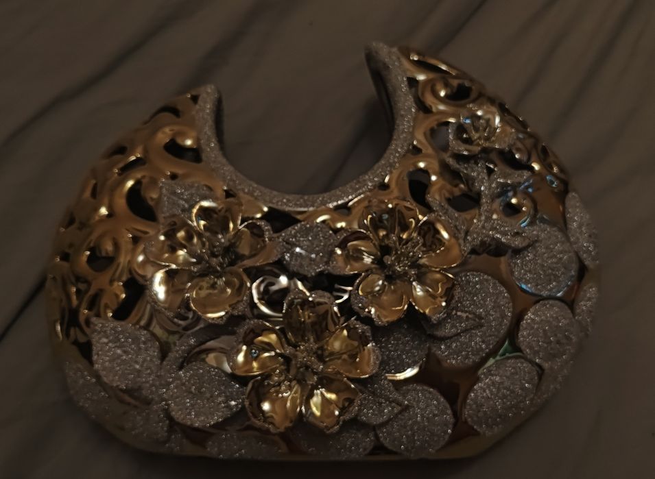 Продается все это